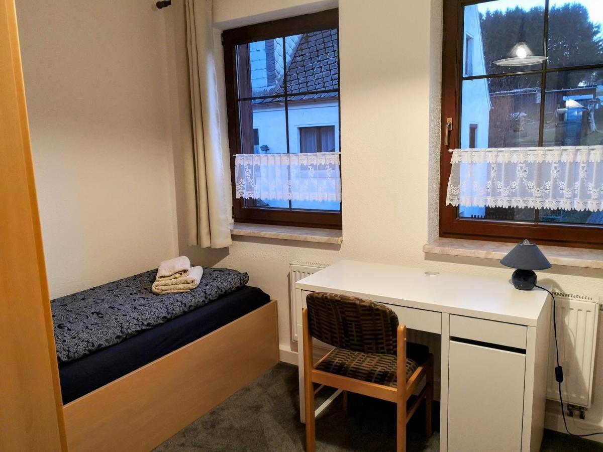 Ferienwohnungen 1 Bis 4 "Pumphut'S Scheune" Lengenfeld  Esterno foto